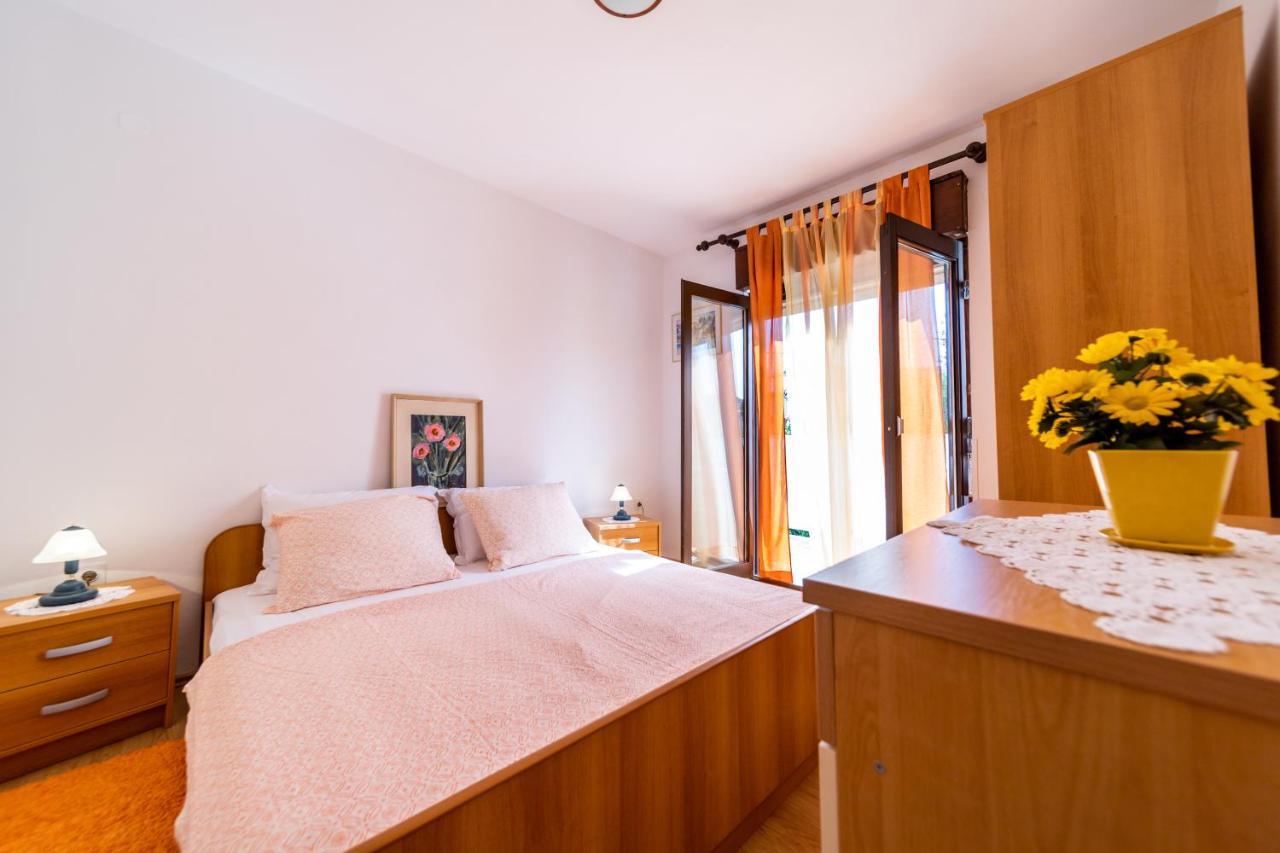 Apartmani Centar Palit Luaran gambar
