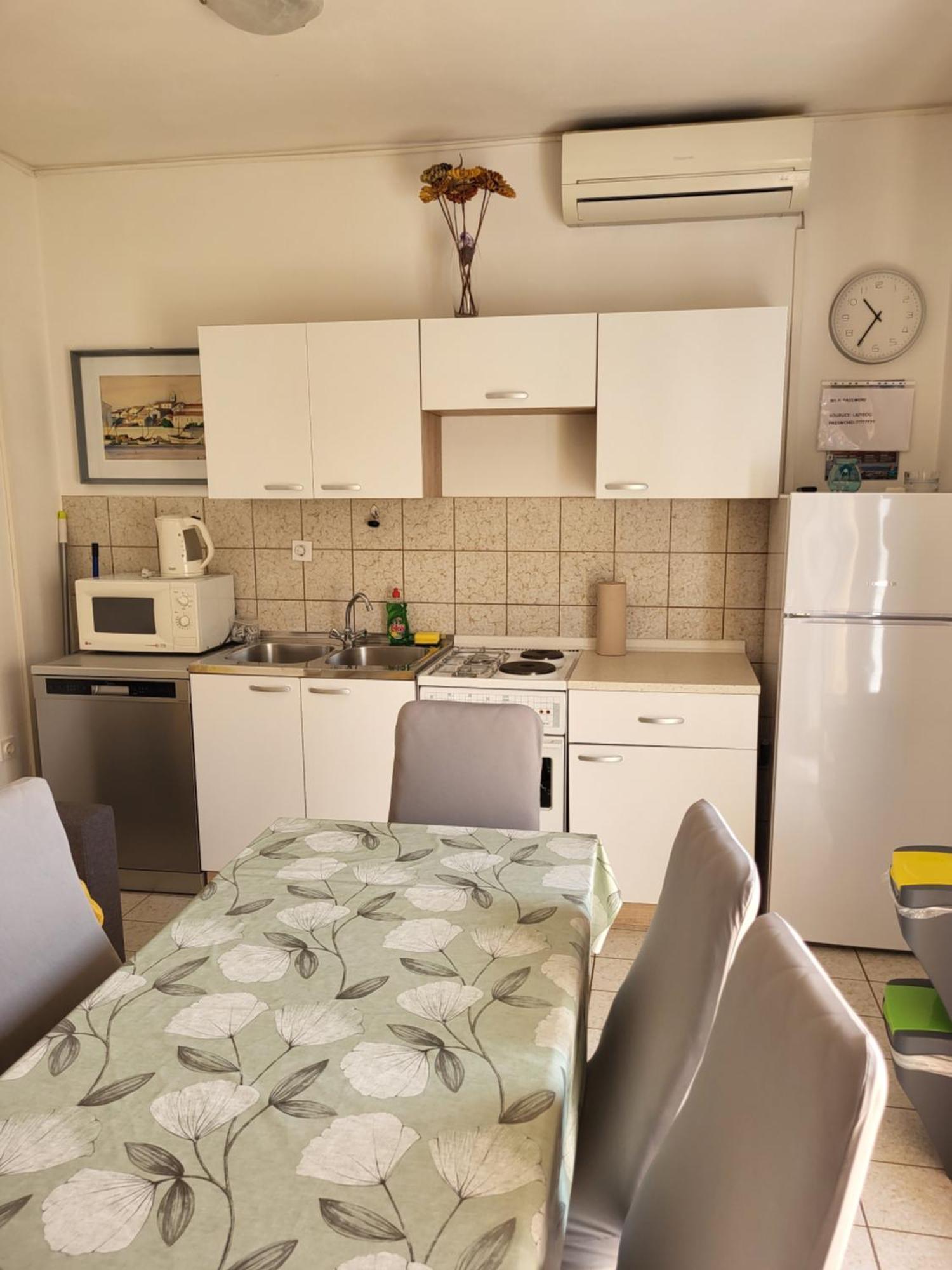 Apartmani Centar Palit Luaran gambar